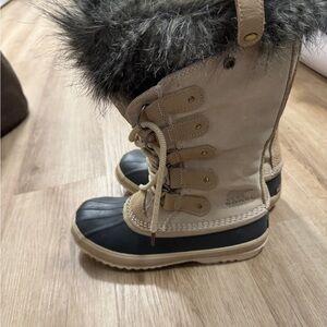 Sorel Black and Tan Rain & Snow Boots with Faux Fur Trim